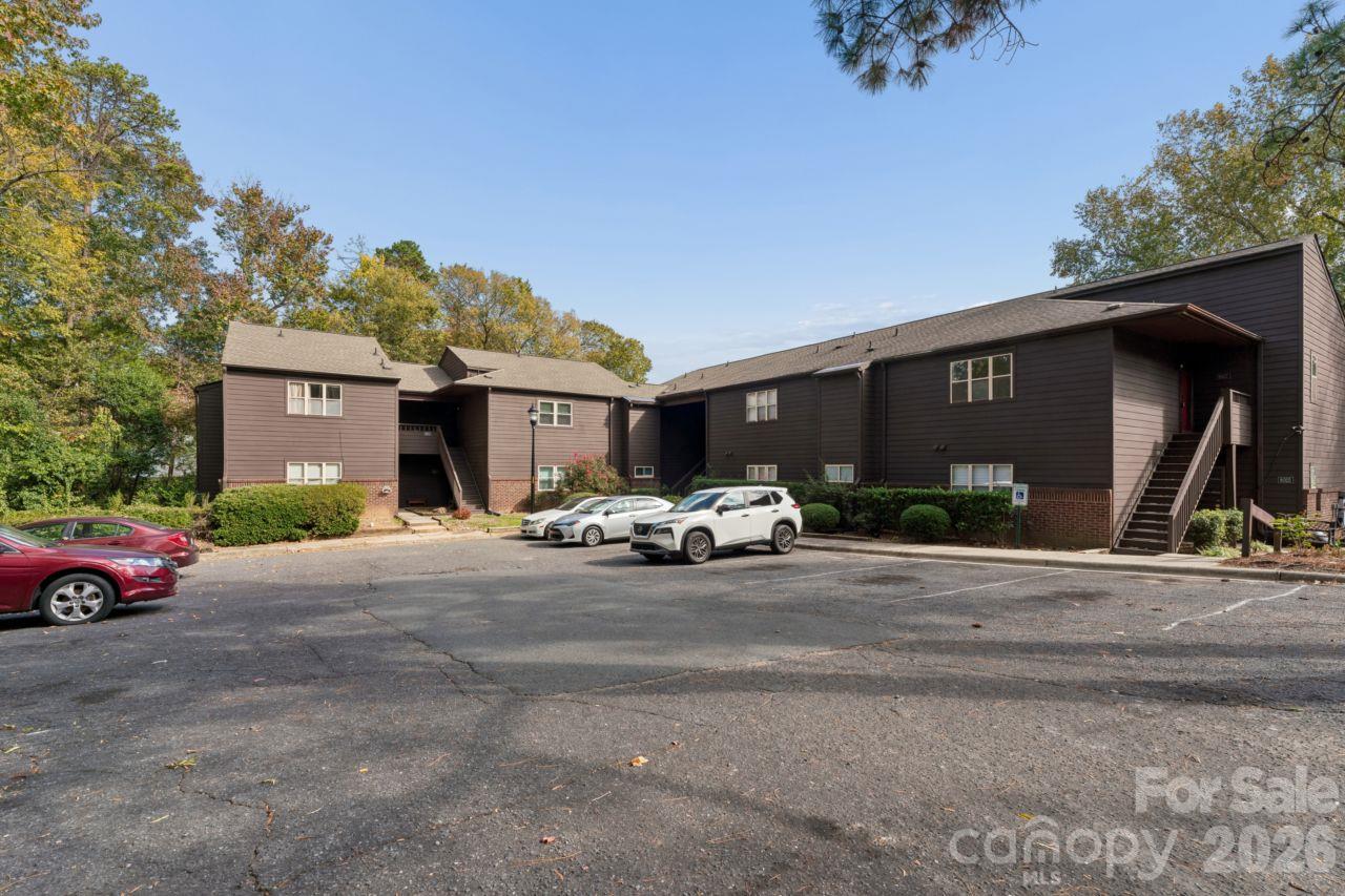 Community exterior - 8015 Cedar Glen Drive, Charlotte