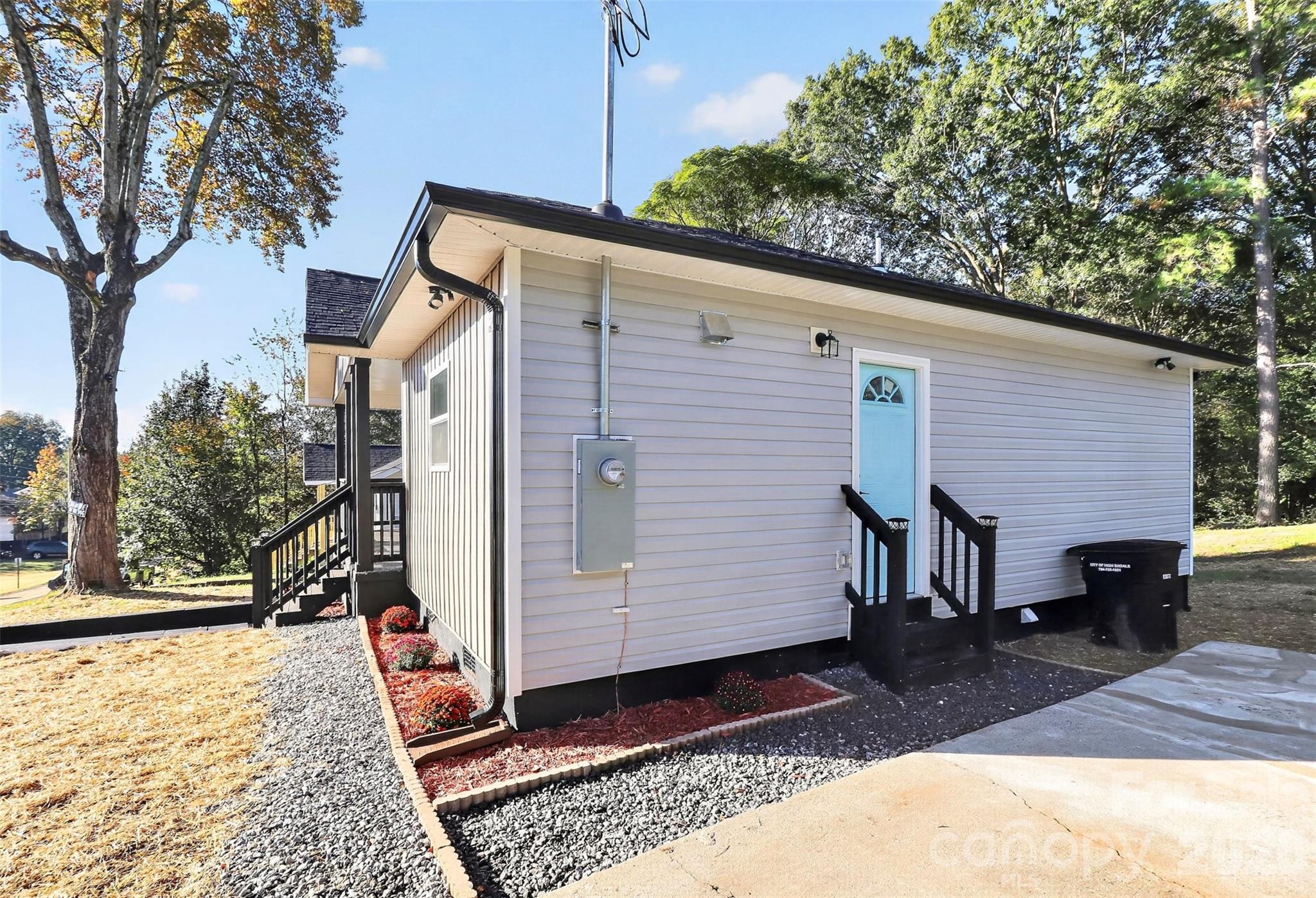 Single Family Residence at 226 River Street, High Shoals, photo 4 of 26