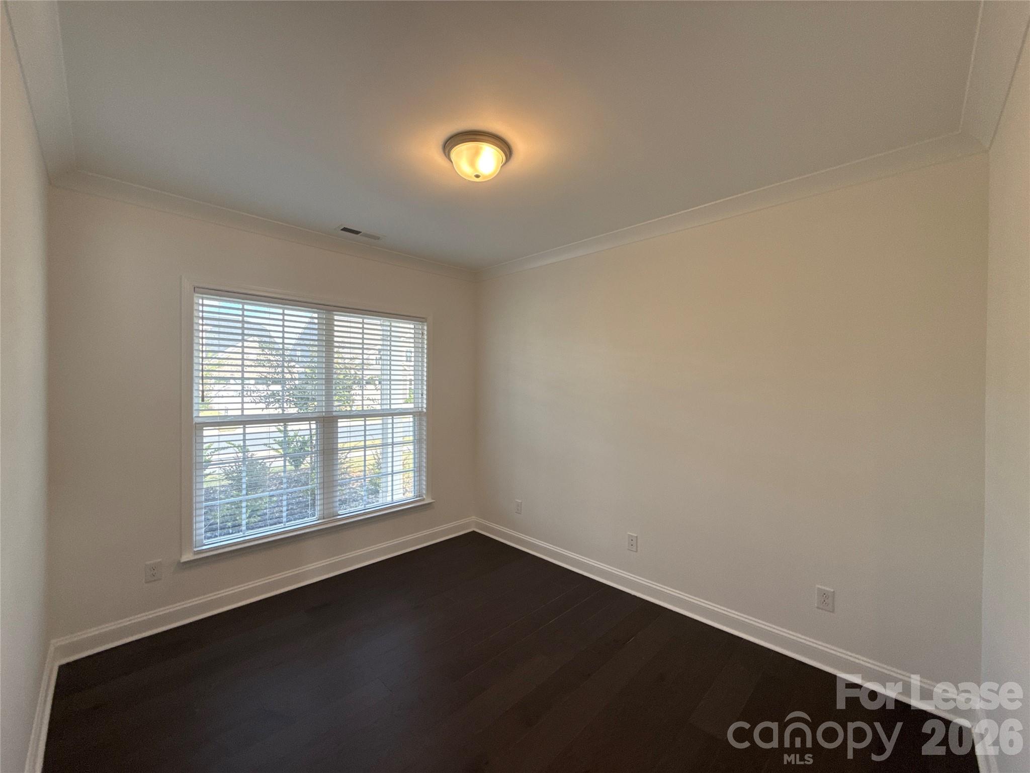 Single Family Residence at 13103 Petrel Place, Charlotte, photo 2 of 31