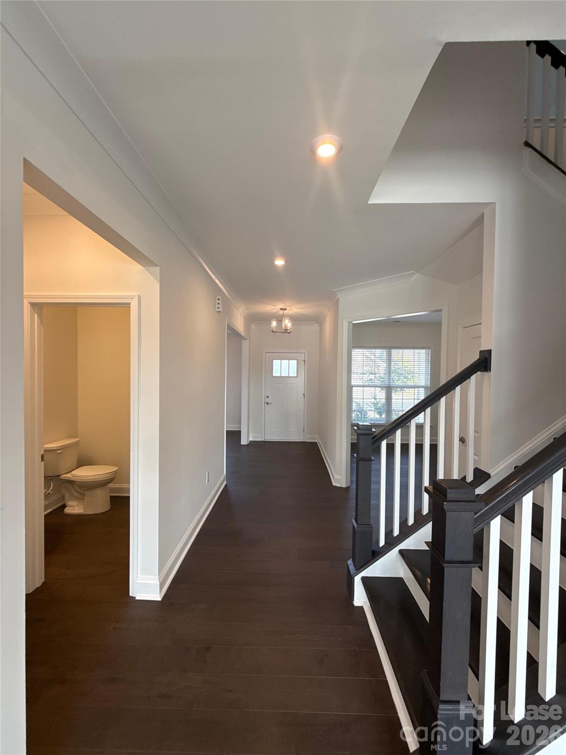 Single Family Residence at 13103 Petrel Place, Charlotte, photo 3 of 31