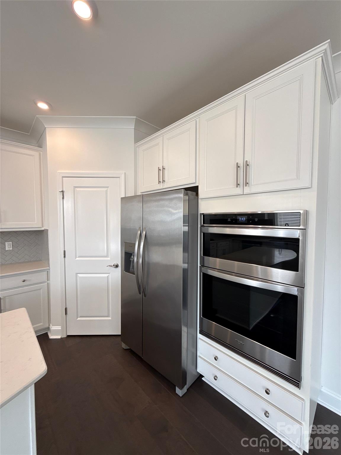 Single Family Residence at 13103 Petrel Place, Charlotte, photo 9 of 31