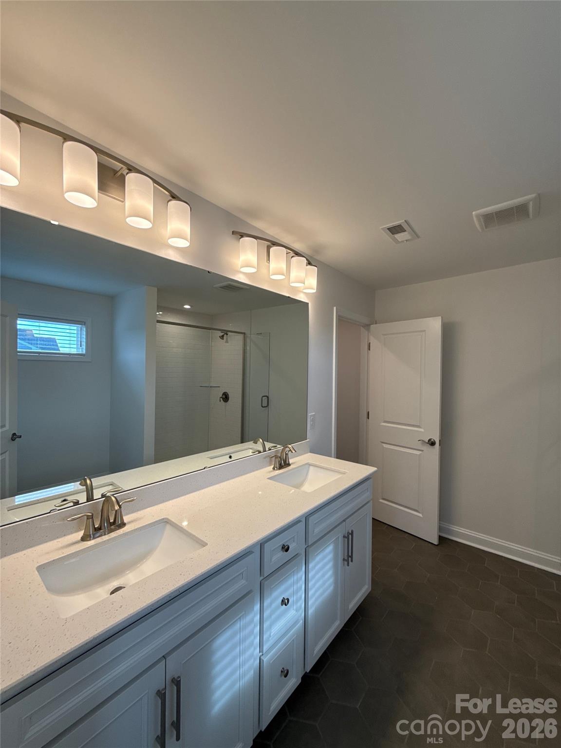 Single Family Residence at 13103 Petrel Place, Charlotte, photo 19 of 31