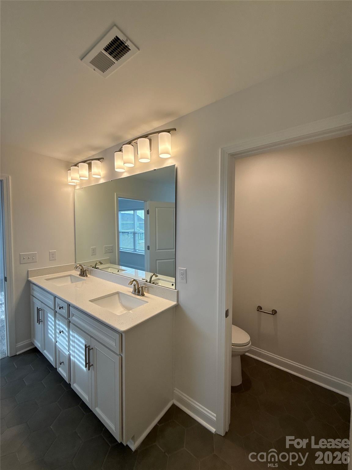 Single Family Residence at 13103 Petrel Place, Charlotte, photo 21 of 31