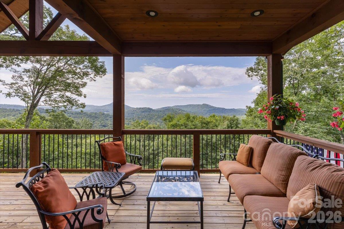 Single Family Residence at 715 View Point Road, Highlands, photo 10 of 43