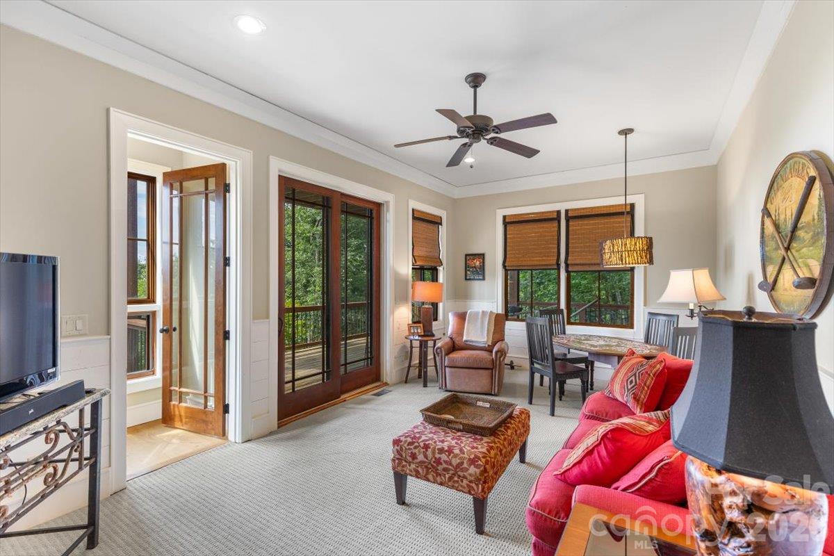 Single Family Residence at 715 View Point Road, Highlands, photo 18 of 43