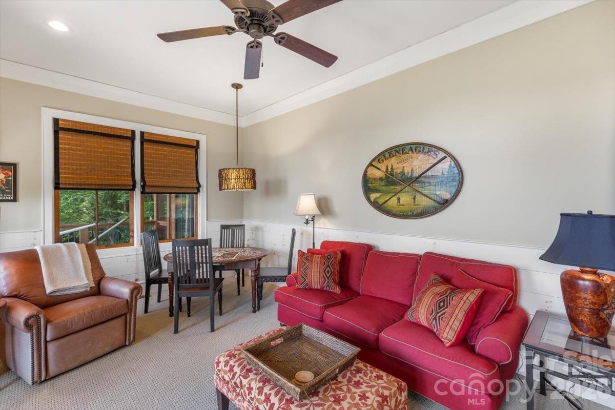 Single Family Residence at 715 View Point Road, Highlands, photo 19 of 43