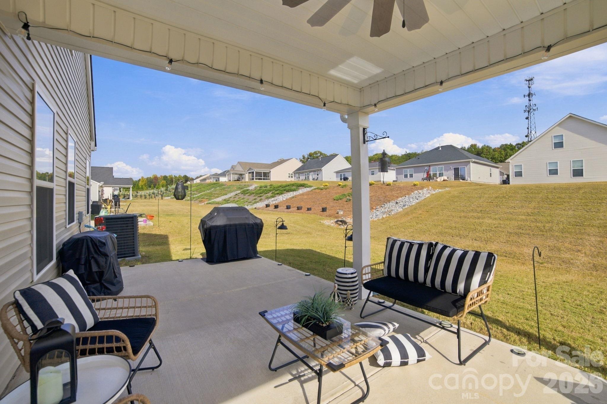 Single Family Residence at 7172 Indigo Way, Denver, photo 22 of 25
