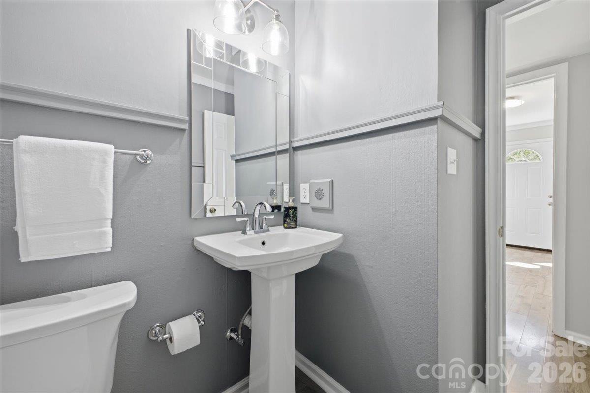 Single Family Residence at 4320 Chadwell Lane, Charlotte, photo 12 of 24