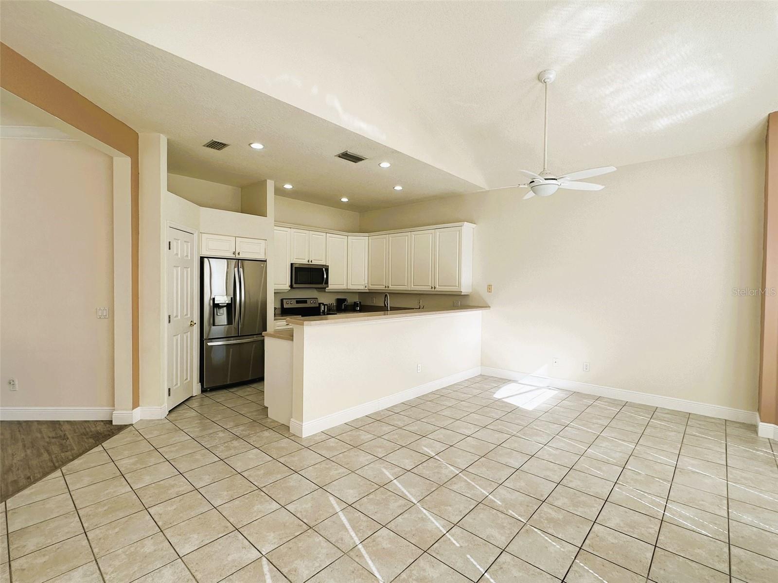 Single Family Residence at 14342 TAMBOURINE DR, ORLANDO, photo 31 of 78