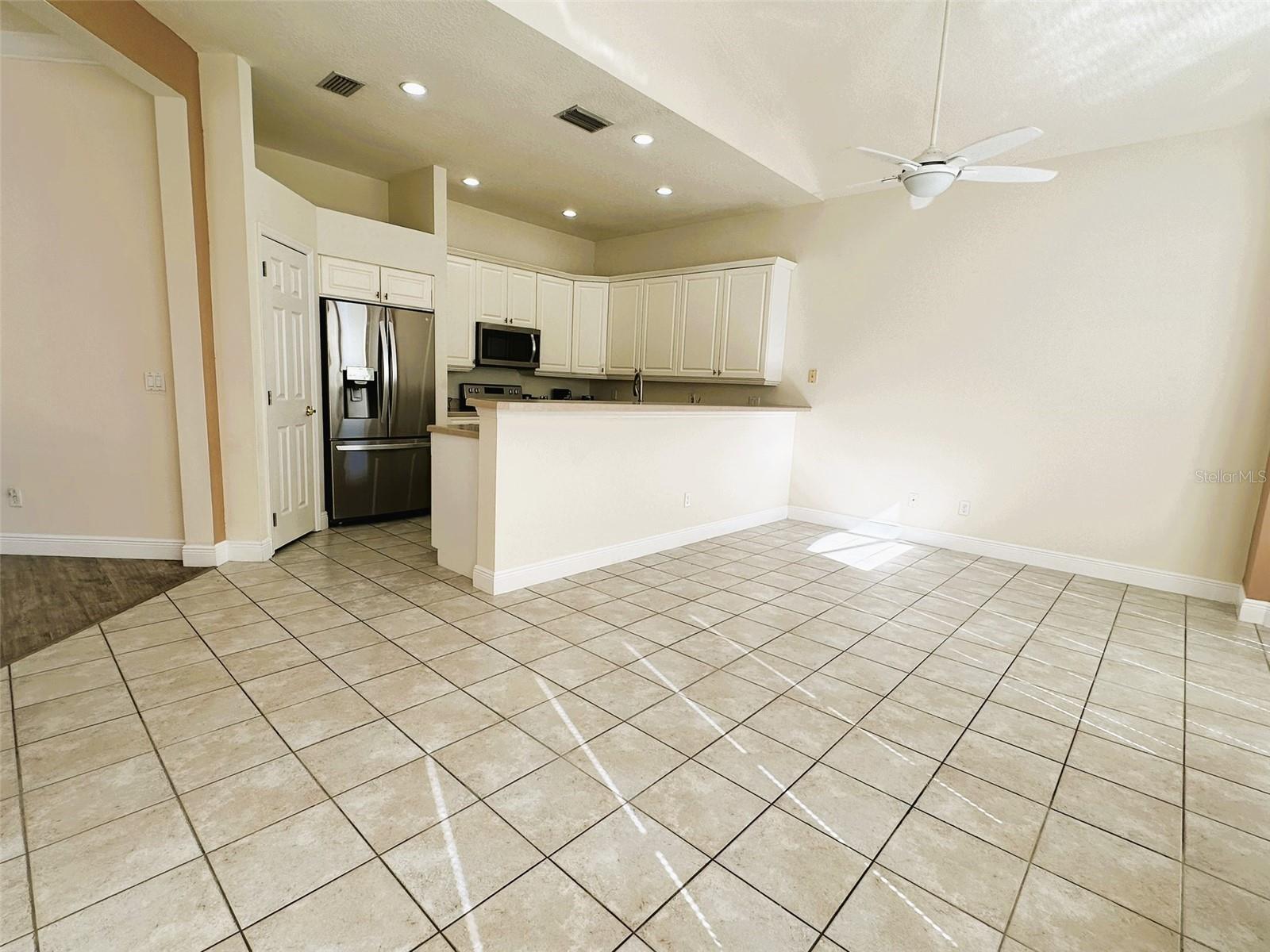 Single Family Residence at 14342 TAMBOURINE DR, ORLANDO, photo 32 of 78
