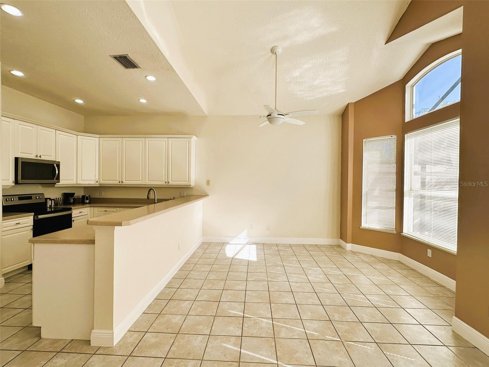 Single Family Residence at 14342 TAMBOURINE DR, ORLANDO, photo 34 of 78