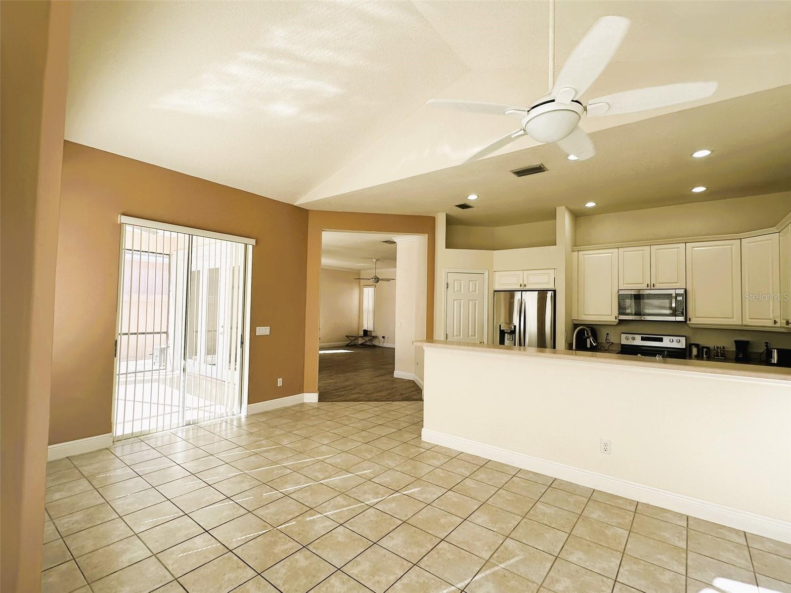 Single Family Residence at 14342 TAMBOURINE DR, ORLANDO, photo 35 of 78