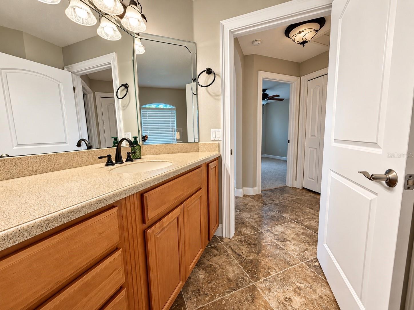 2nd Bath - 860 HICKORY AVE, ORANGE CITY