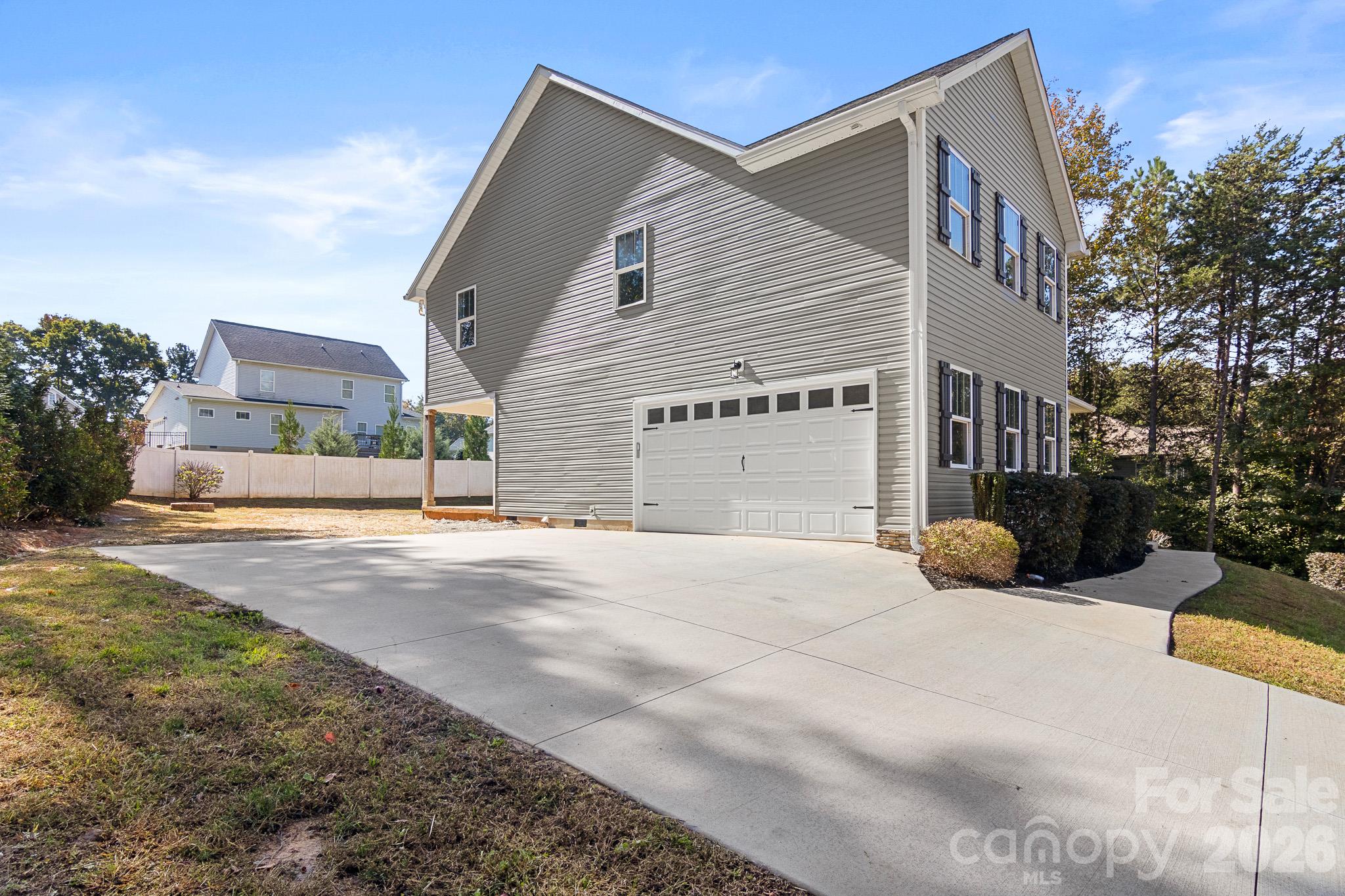Single Family Residence at 6724 Stoneglen Drive, Denver, photo 3 of 48