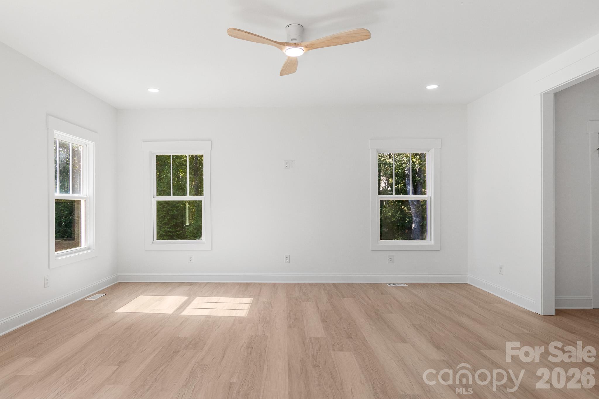 Single Family Residence at 6724 Stoneglen Drive, Denver, photo 10 of 48
