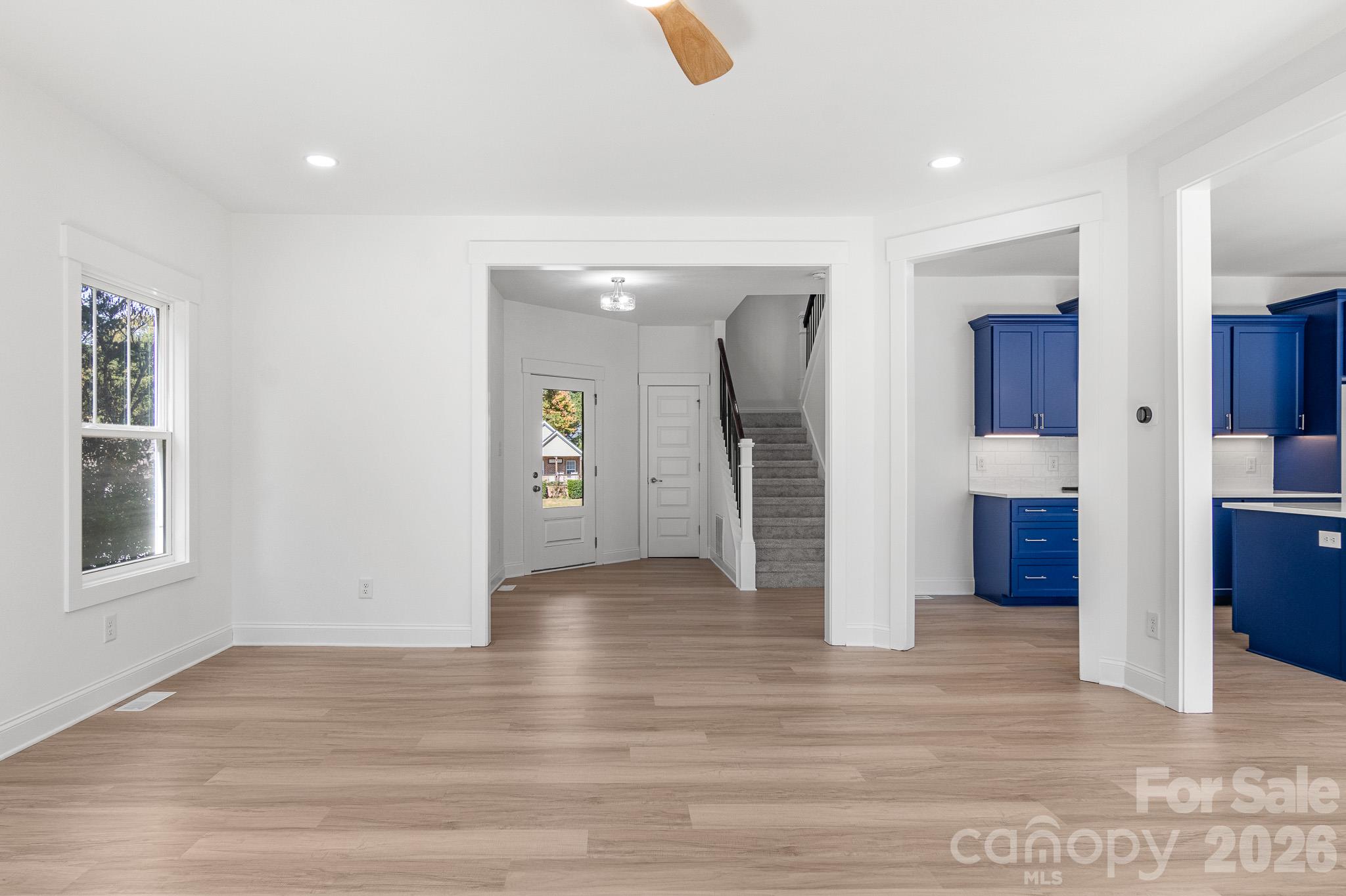 Single Family Residence at 6724 Stoneglen Drive, Denver, photo 12 of 48