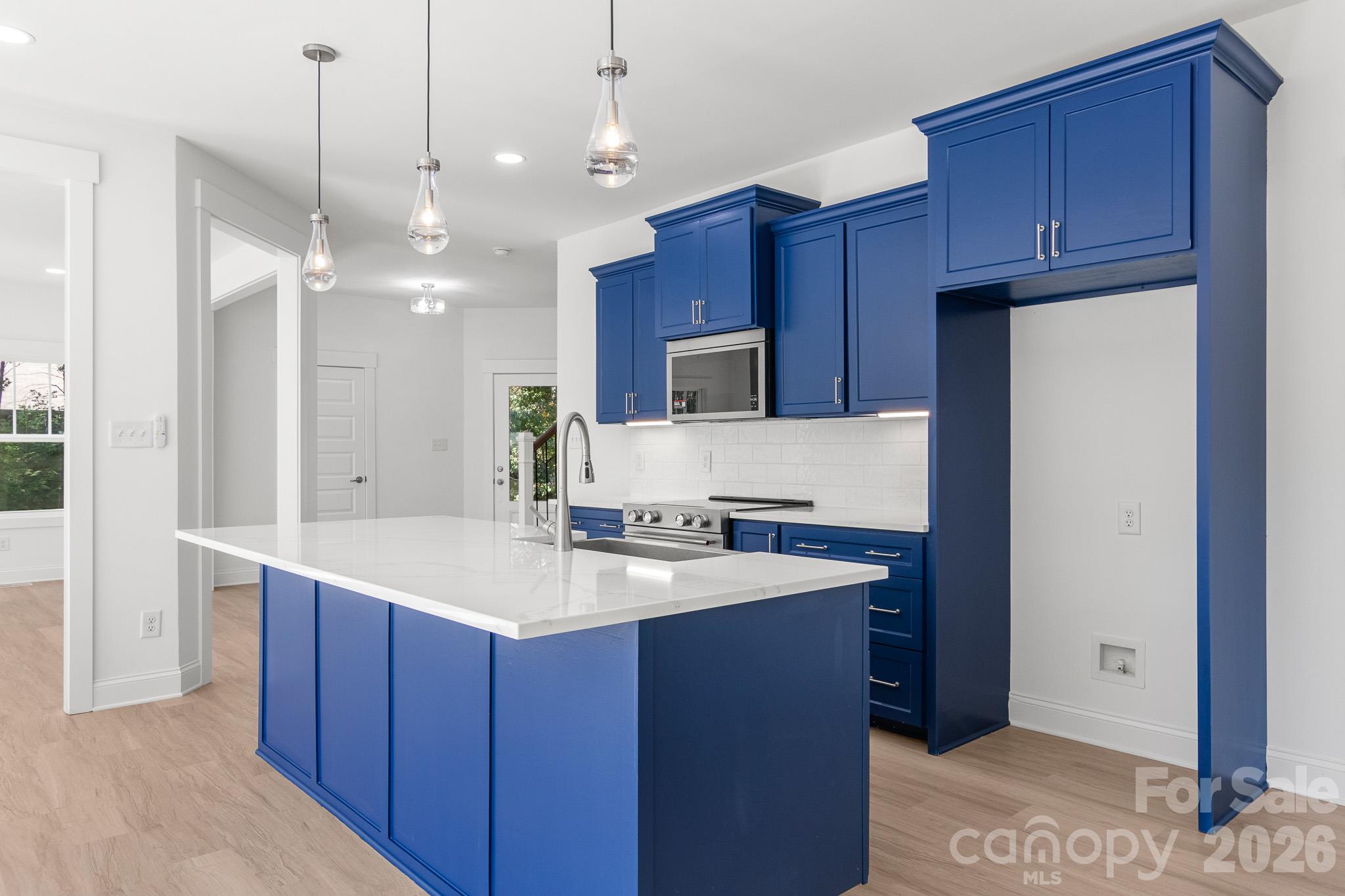 Single Family Residence at 6724 Stoneglen Drive, Denver, photo 15 of 48