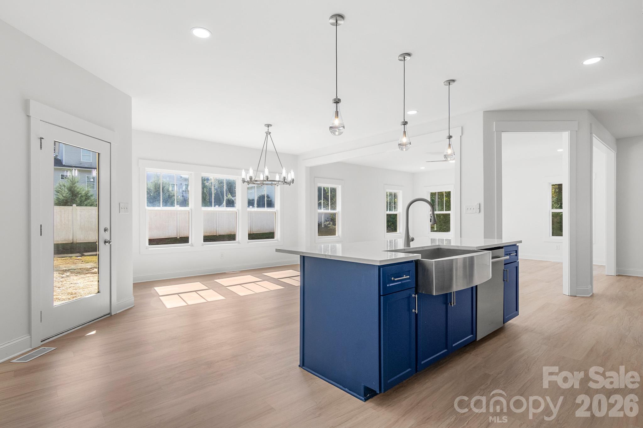 Single Family Residence at 6724 Stoneglen Drive, Denver, photo 18 of 48