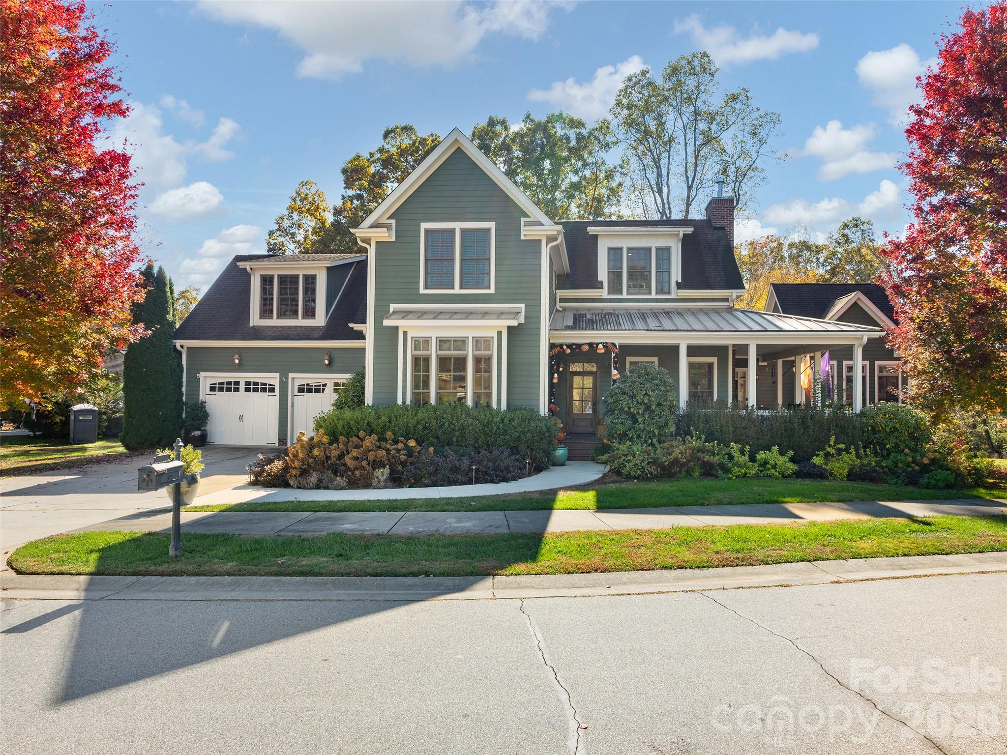 133 Lakeway Drive