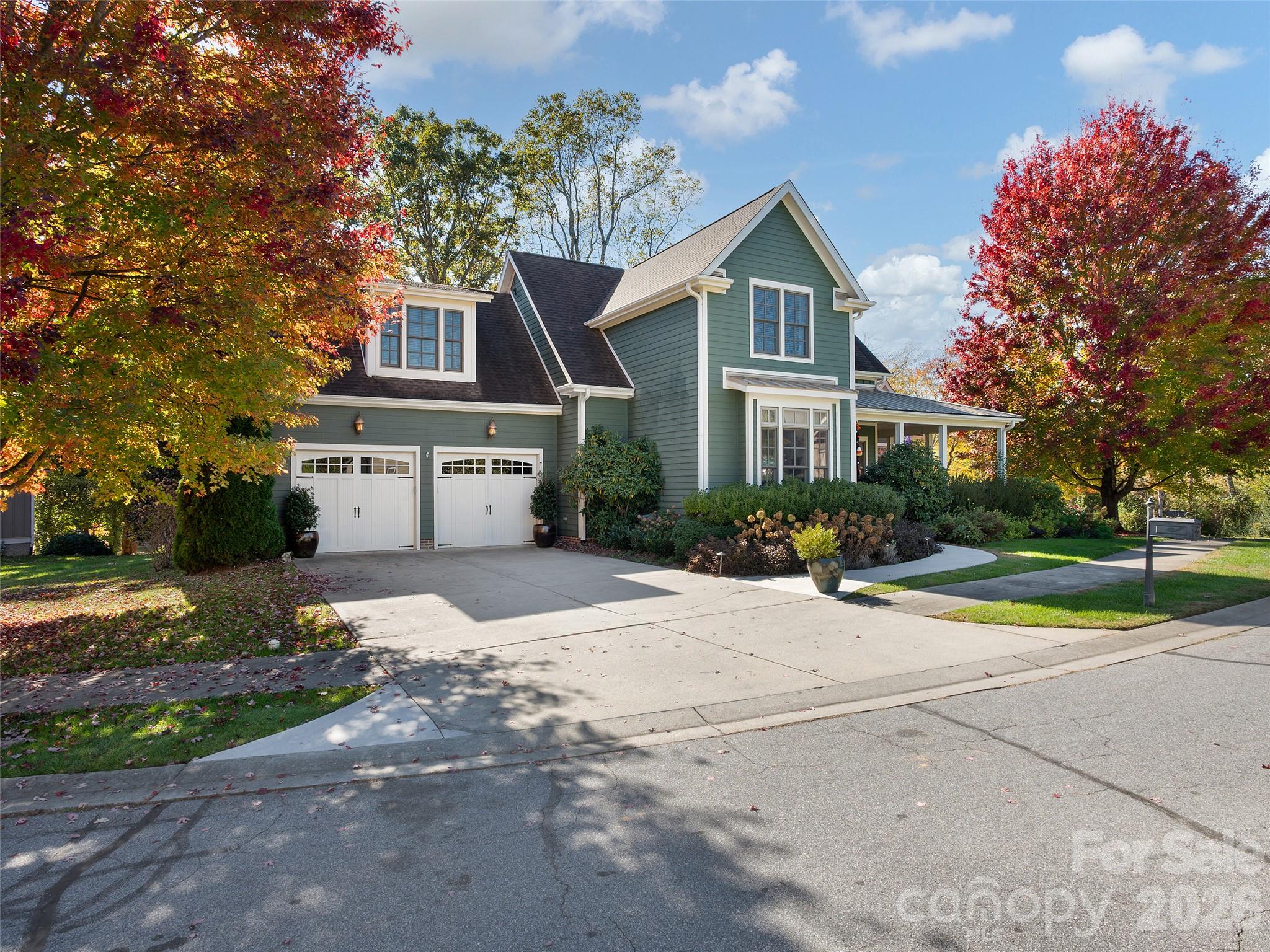Single Family Residence at 133 Lakeway Drive, Mills River, photo 3 of 43