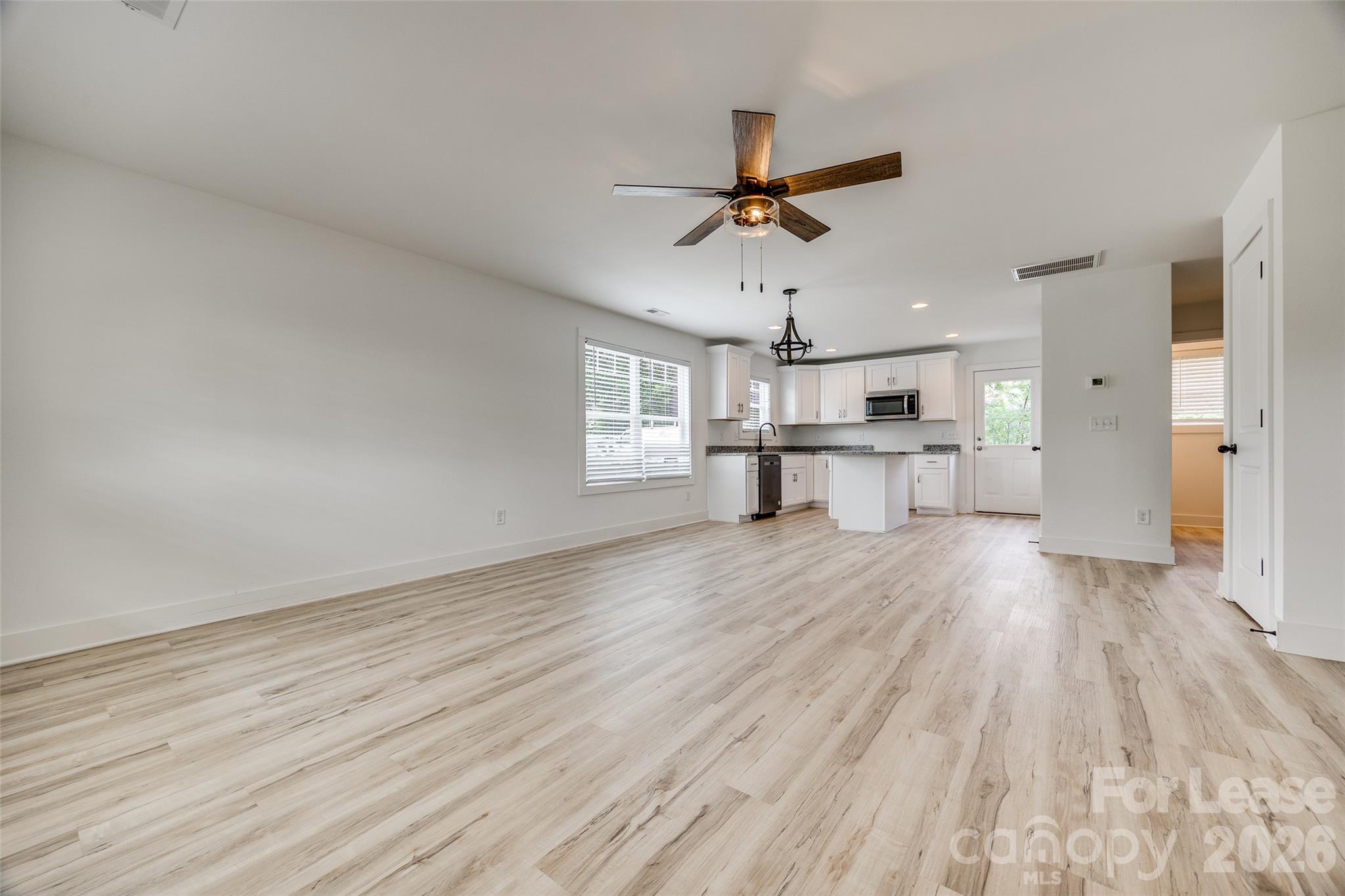 Single Family Residence at 2336 West Boulevard, Charlotte, photo 4 of 17