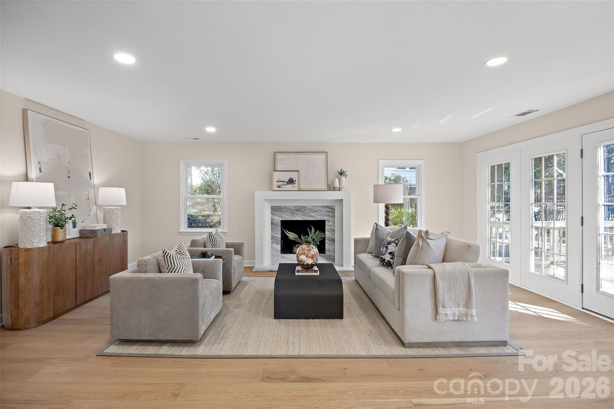 Single Family Residence at 6311 Hawkwood Lane, Charlotte, photo 7 of 42