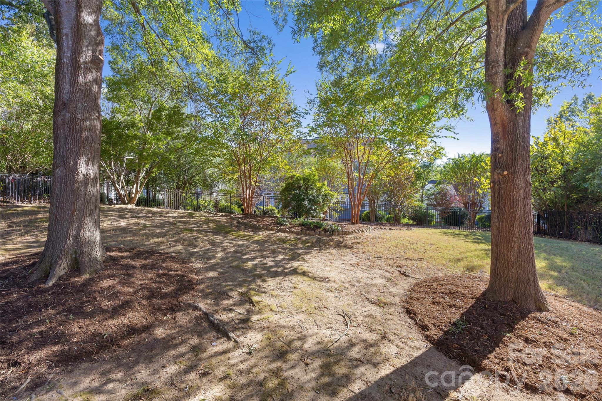Single Family Residence at 6311 Hawkwood Lane, Charlotte, photo 39 of 42