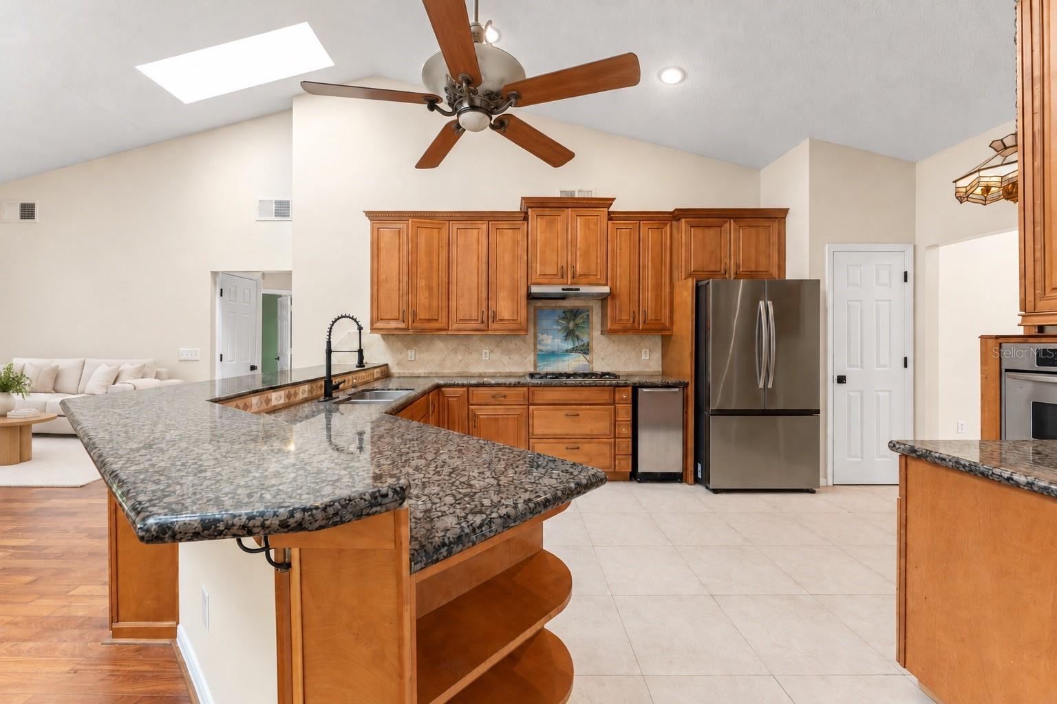 Single Family Residence at 2906 PEMBRIDGE ST, KISSIMMEE, photo 12 of 43