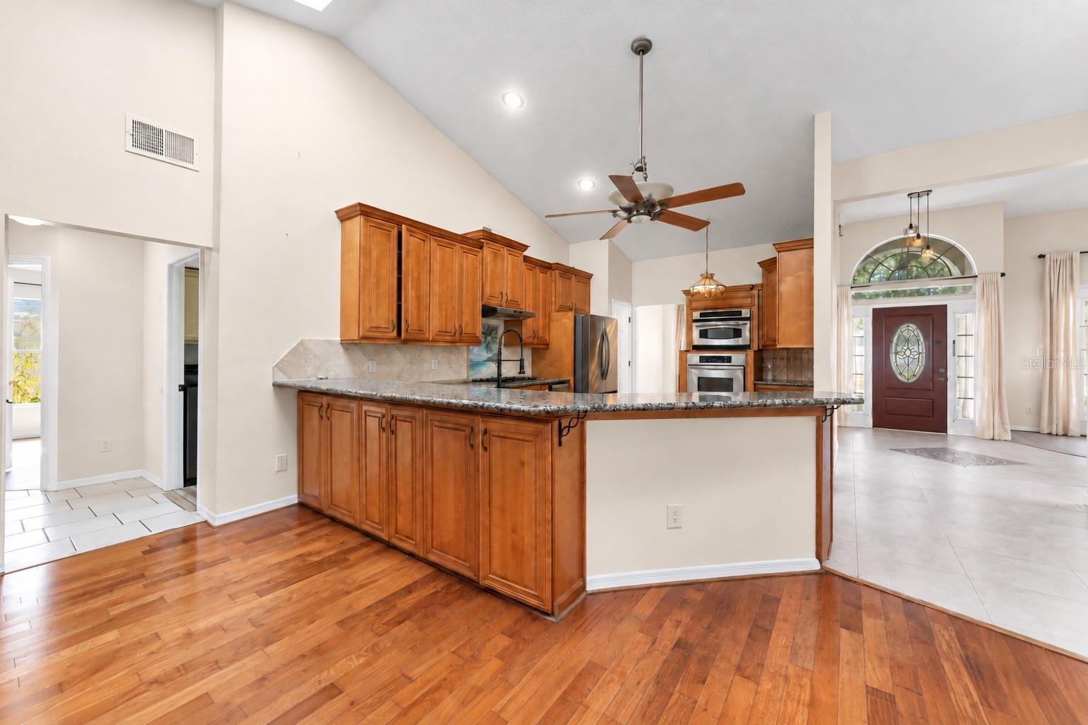 Single Family Residence at 2906 PEMBRIDGE ST, KISSIMMEE, photo 14 of 43