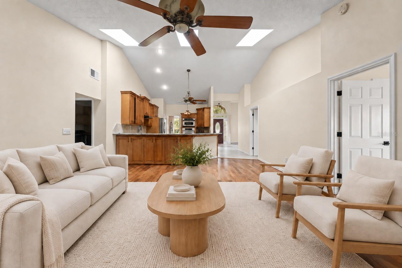 Single Family Residence at 2906 PEMBRIDGE ST, KISSIMMEE, photo 18 of 43