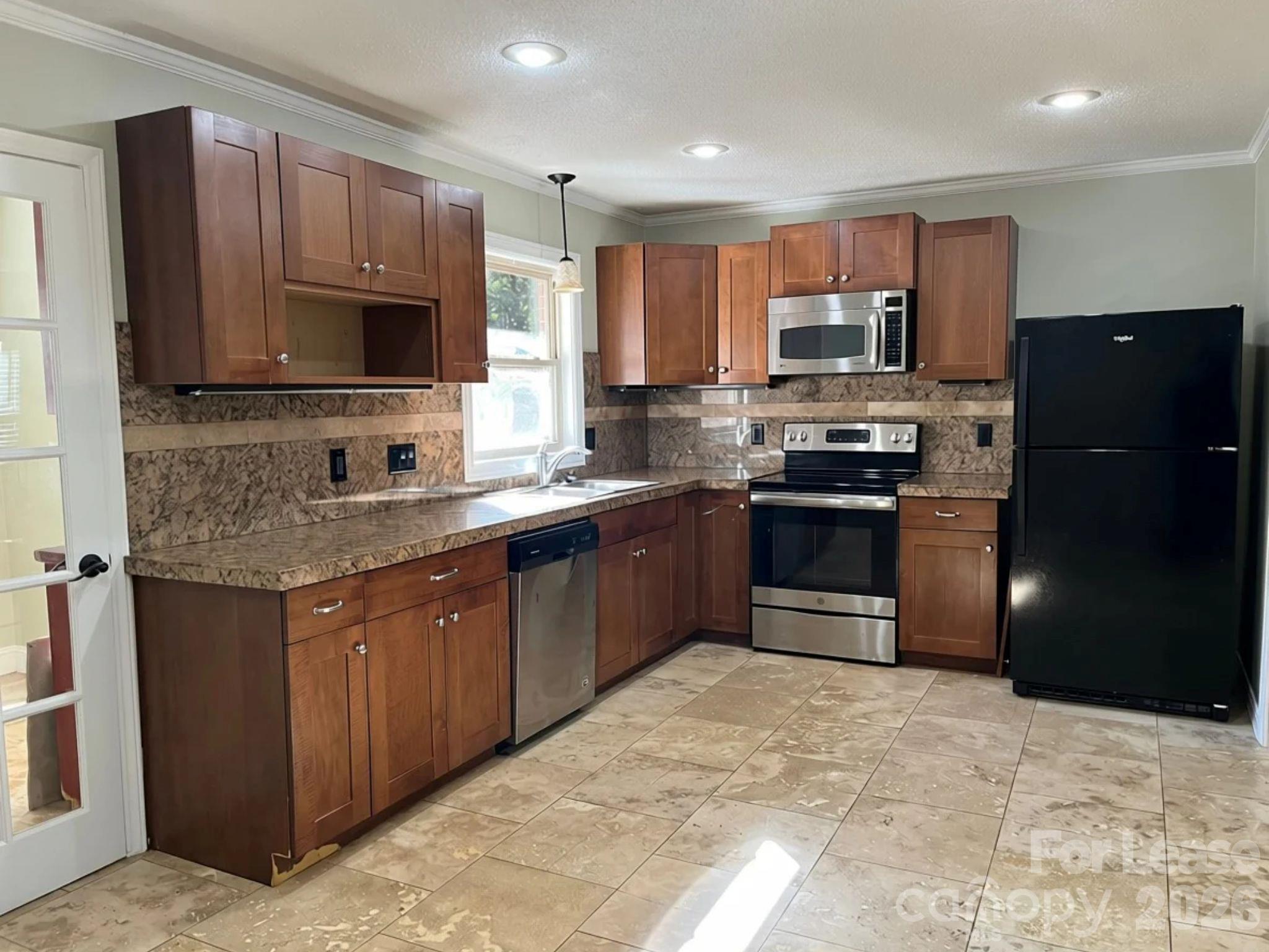Single Family Residence at 3008 Fincher Road, Matthews, photo 12 of 36