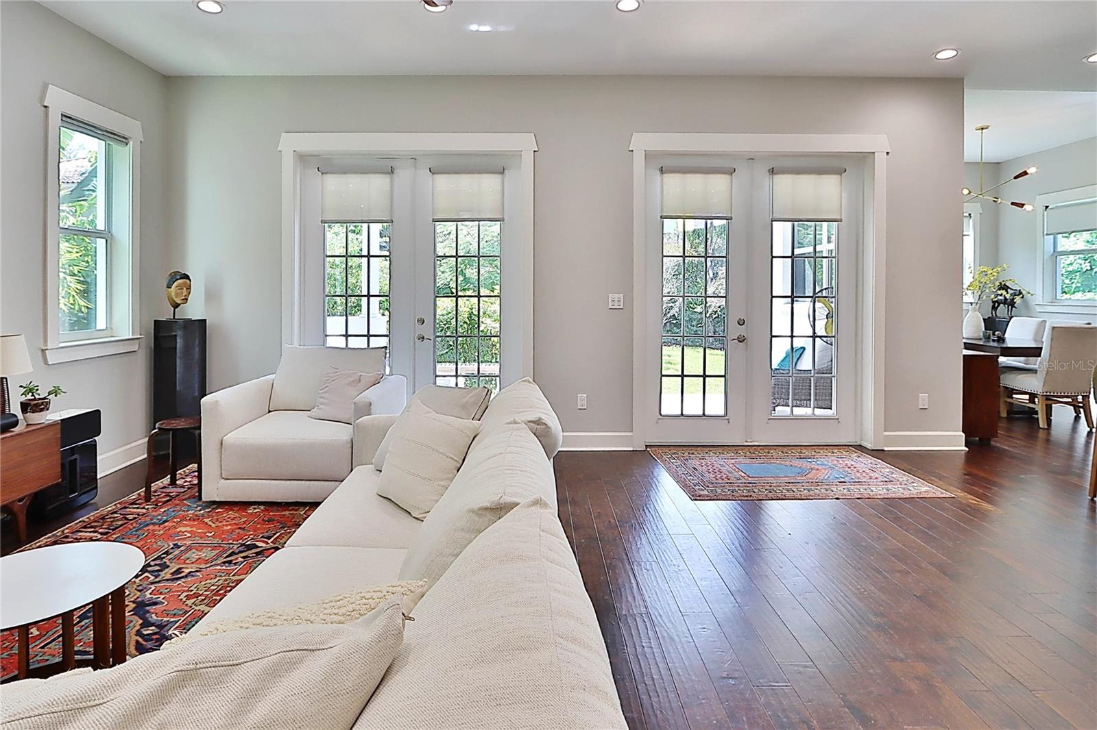 Single Family Residence at 3106 W WYOMING AVE, TAMPA, photo 9 of 40