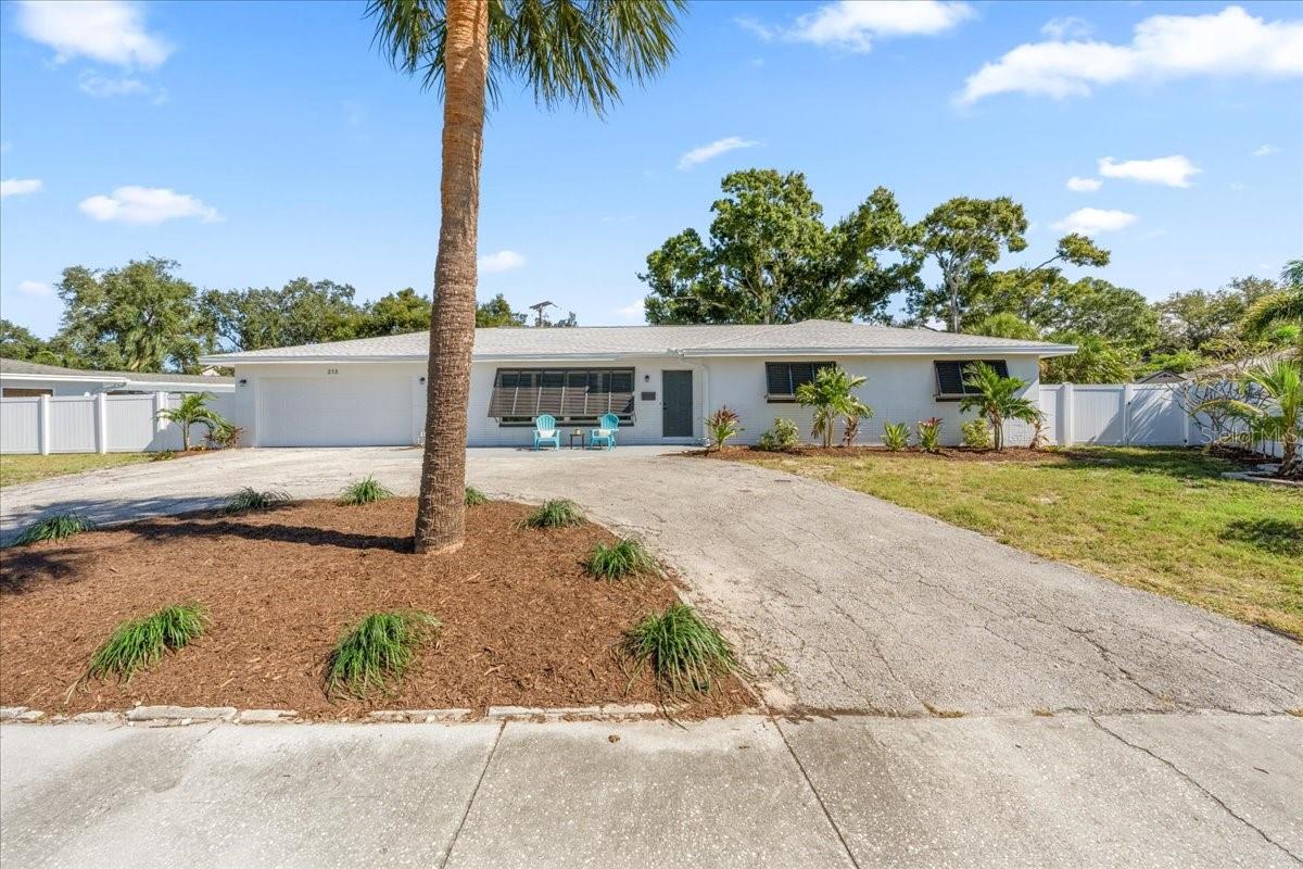 Single Family Residence at 213 PARK ST N, ST PETERSBURG, photo 2 of 69
