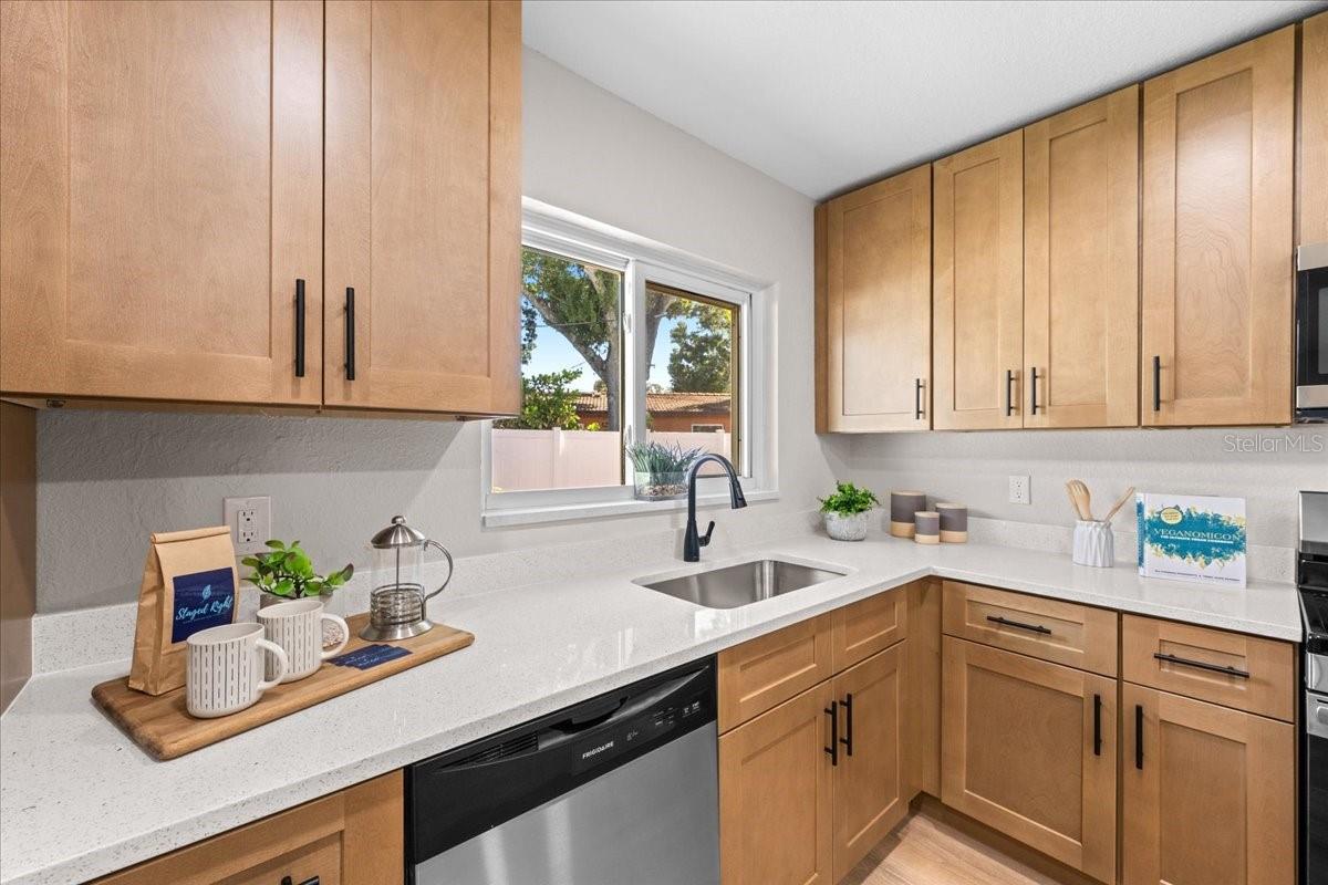 Single Family Residence at 213 PARK ST N, ST PETERSBURG, photo 19 of 69