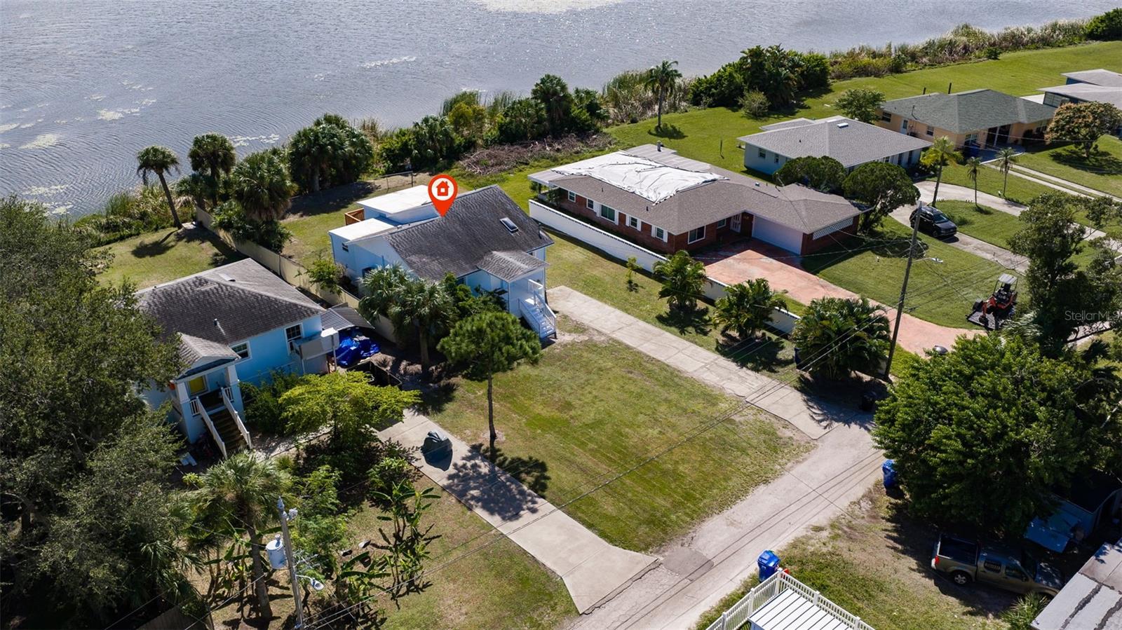 Single Family Residence at 1065 28TH AVE S, ST PETERSBURG, photo 3 of 51