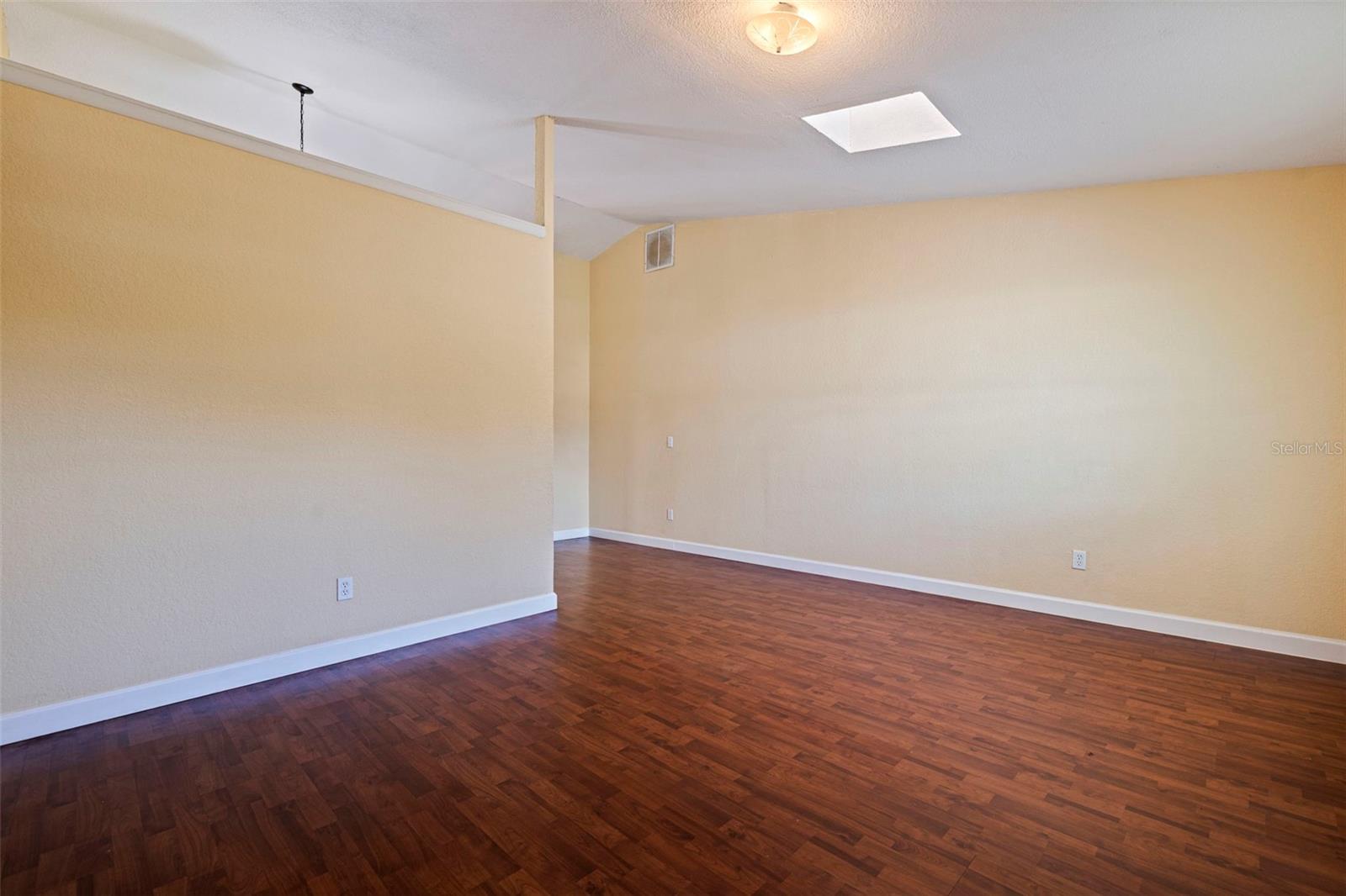 Single Family Residence at 1065 28TH AVE S, ST PETERSBURG, photo 7 of 51