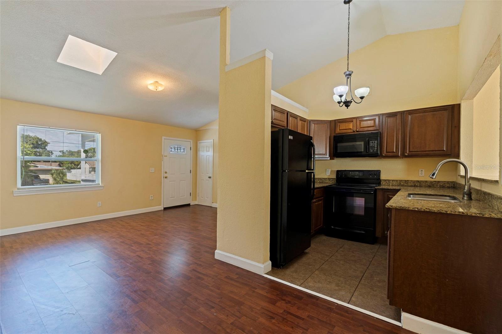 Single Family Residence at 1065 28TH AVE S, ST PETERSBURG, photo 16 of 51
