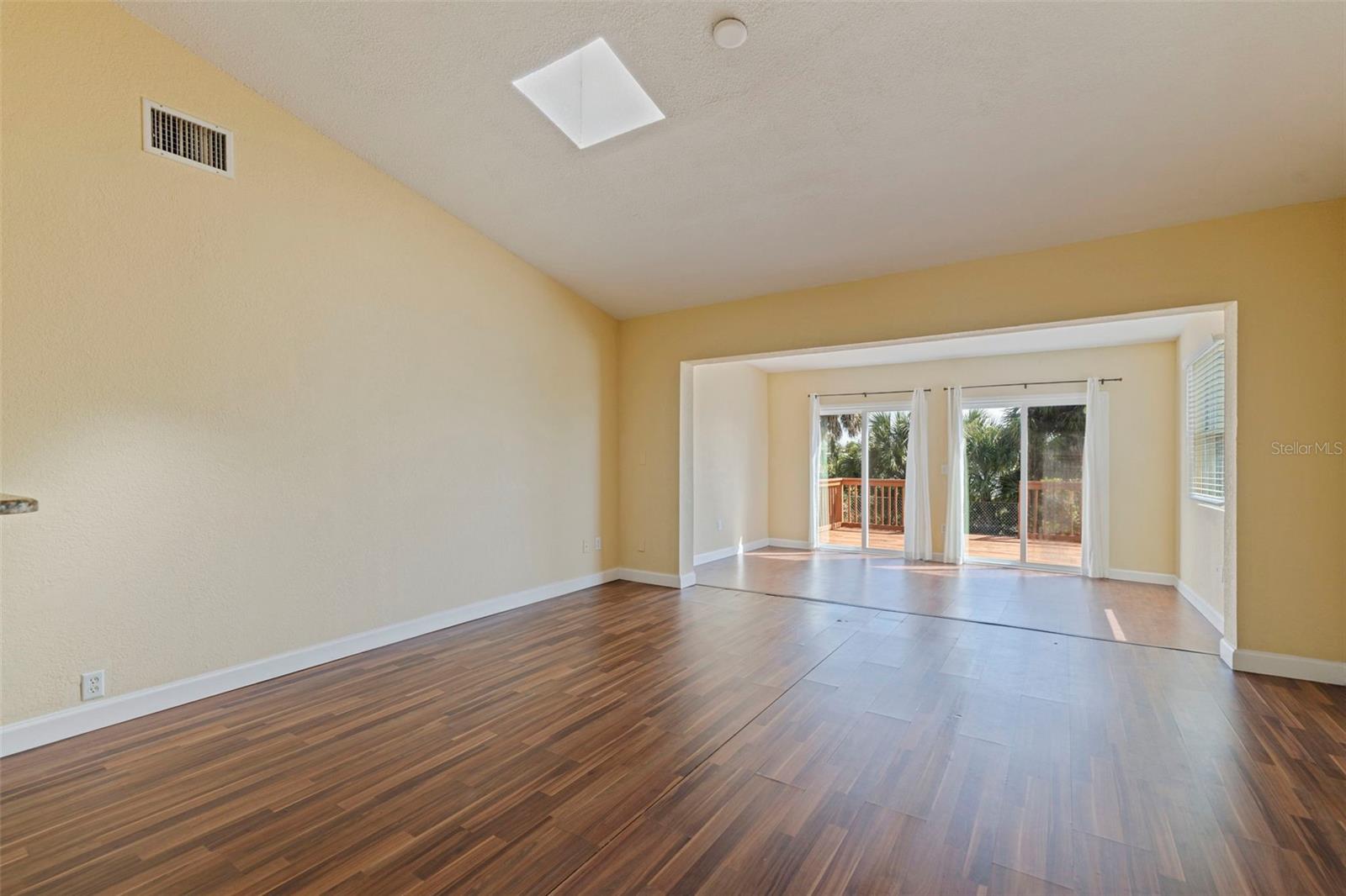 Single Family Residence at 1065 28TH AVE S, ST PETERSBURG, photo 20 of 51
