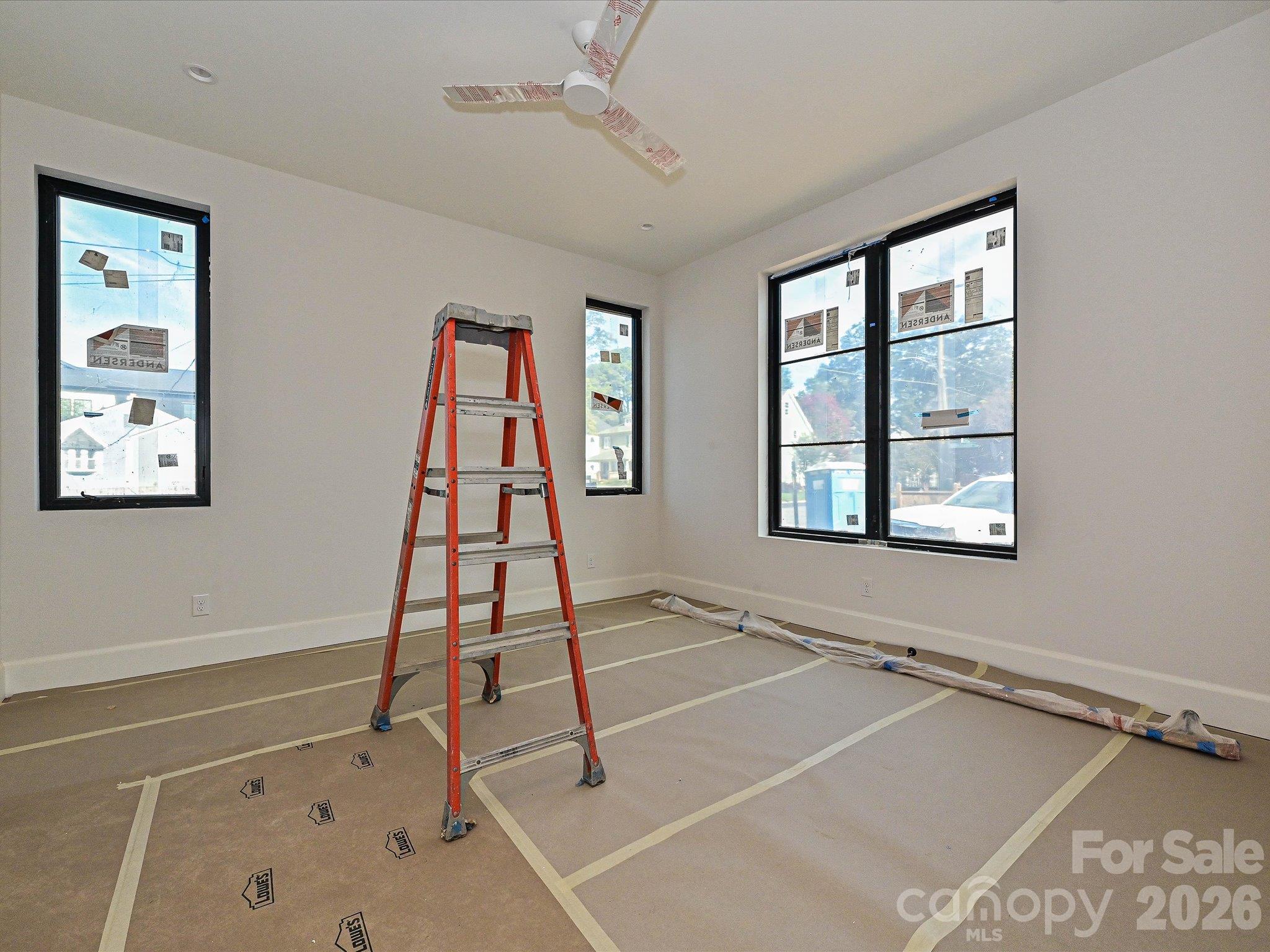 Single Family Residence at 500 Melbourne Court, Charlotte, photo 5 of 36