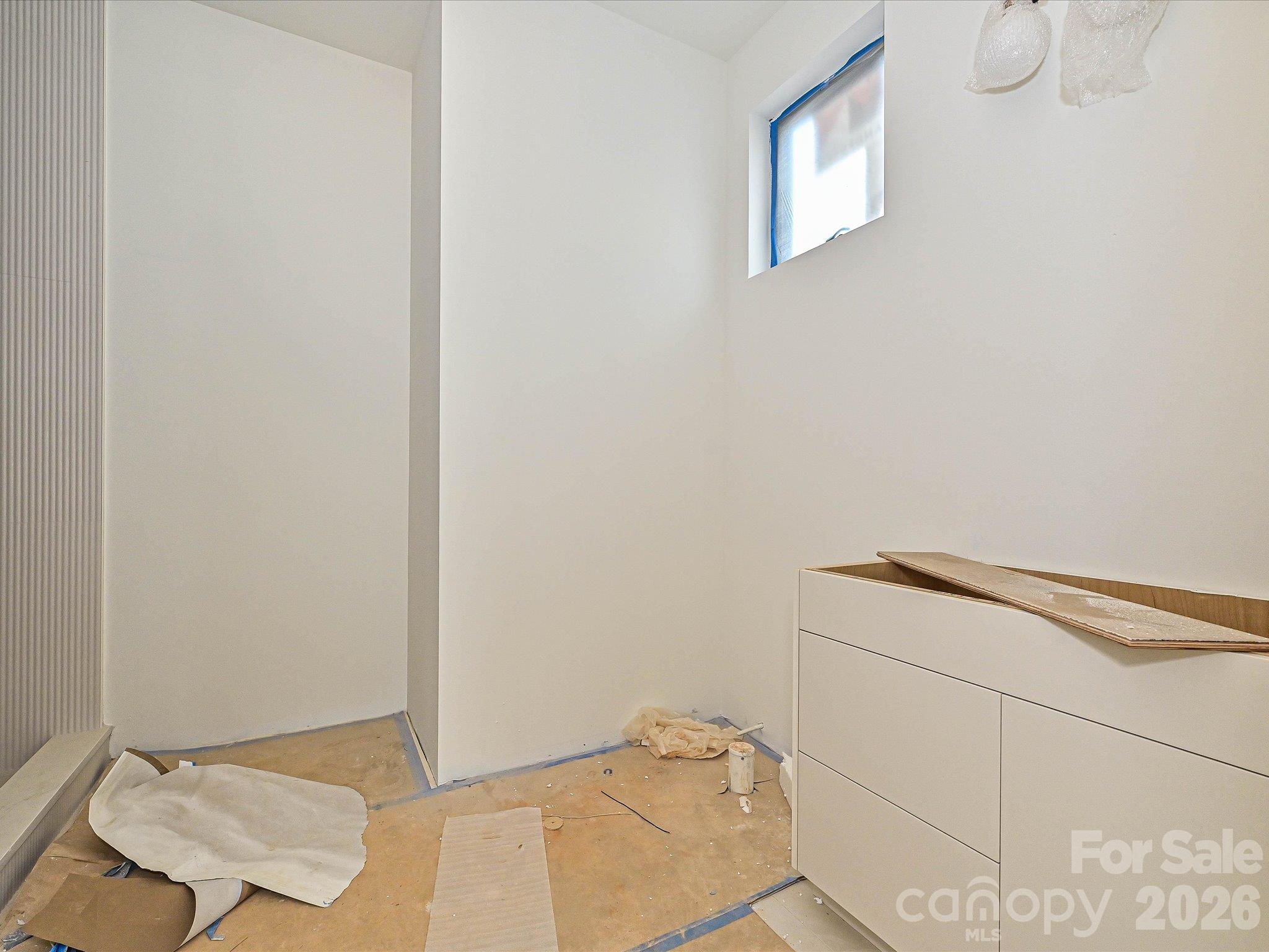 Single Family Residence at 500 Melbourne Court, Charlotte, photo 6 of 36