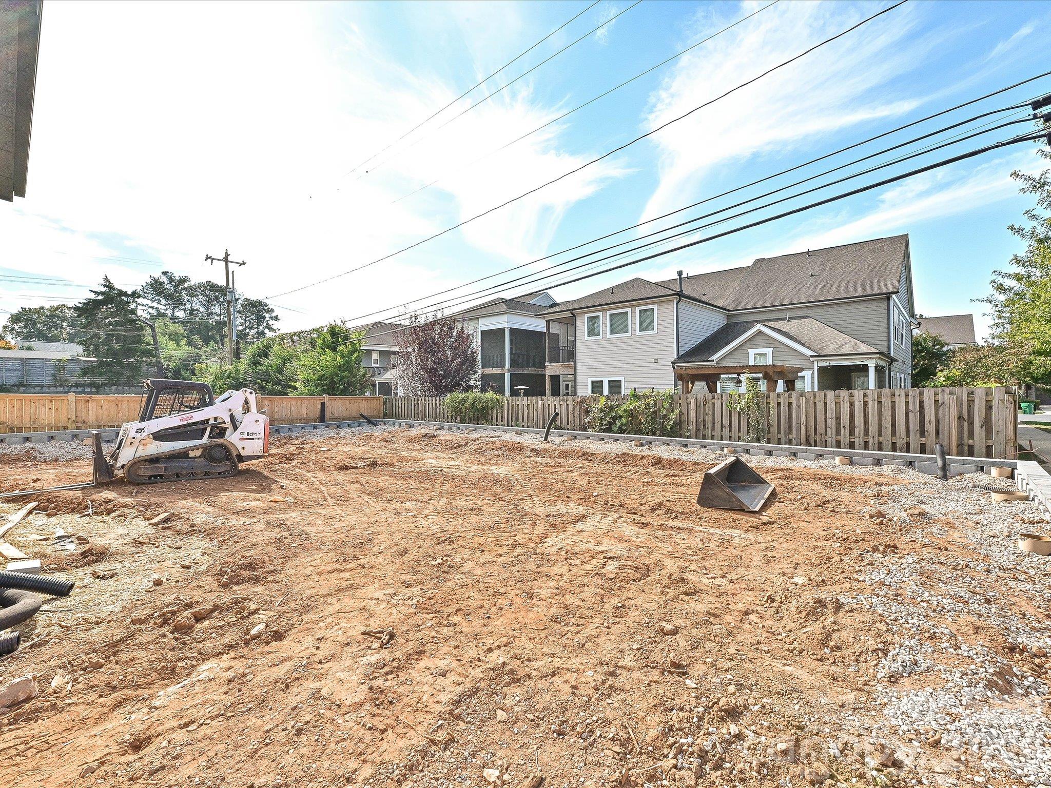 Single Family Residence at 500 Melbourne Court, Charlotte, photo 34 of 36