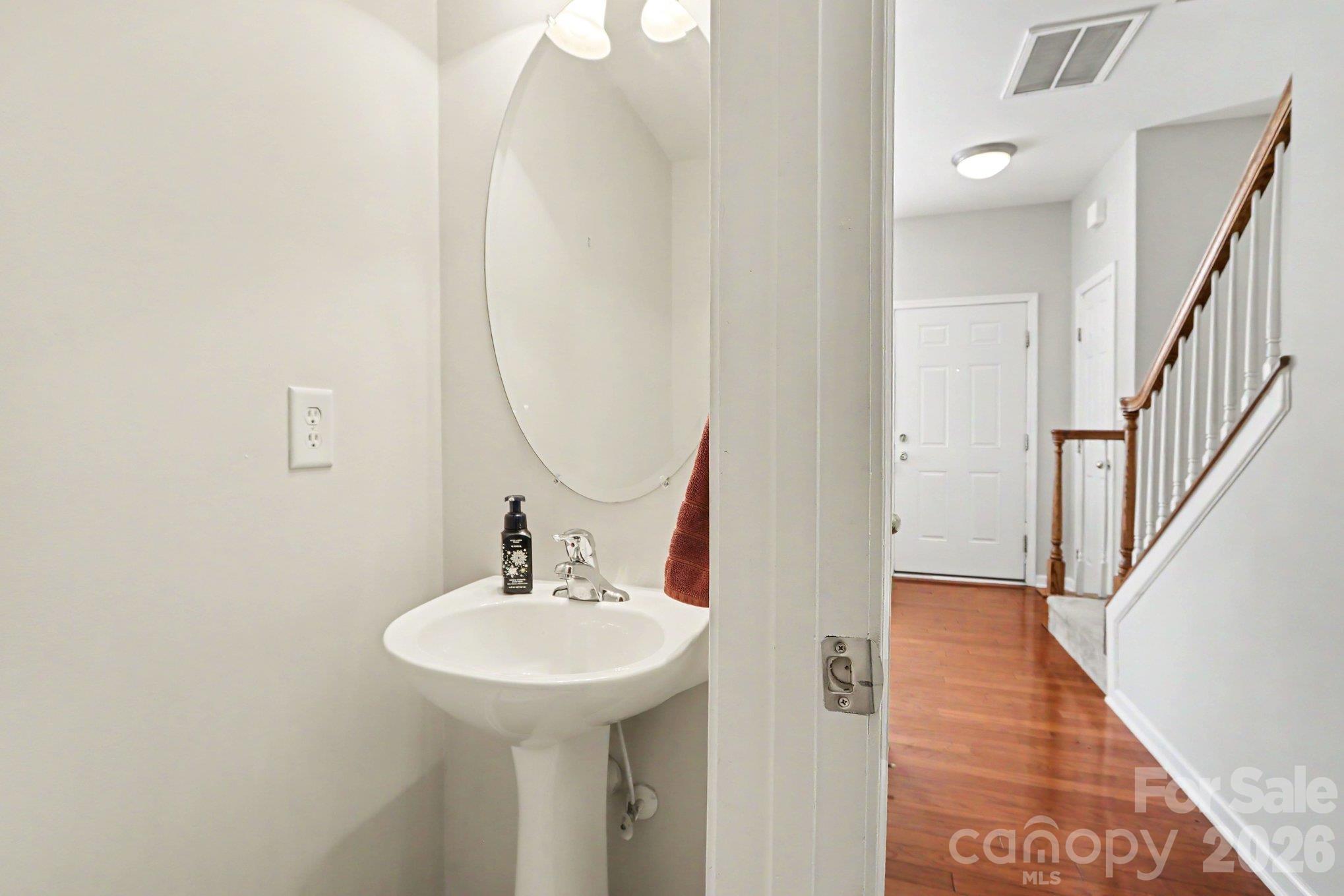 Townhouse at 4209 Coulter Crossing, Charlotte, photo 13 of 22