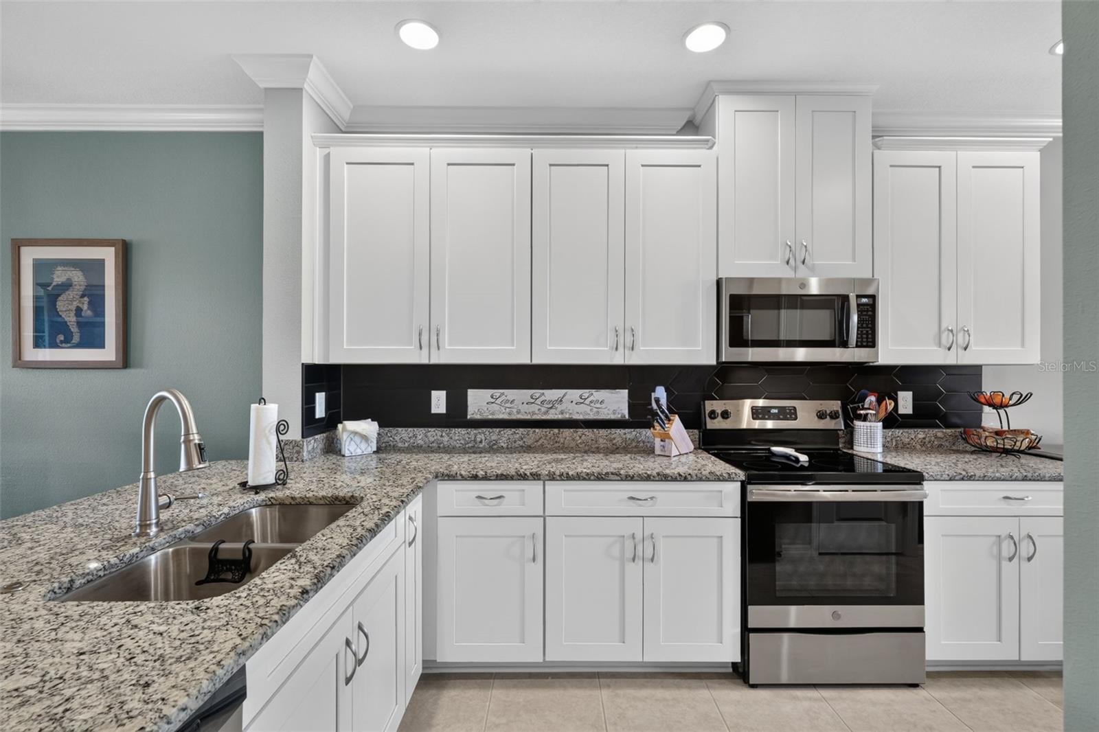 Condominium at 12660 SORRENTO WAY #103, BRADENTON, photo 12 of 57