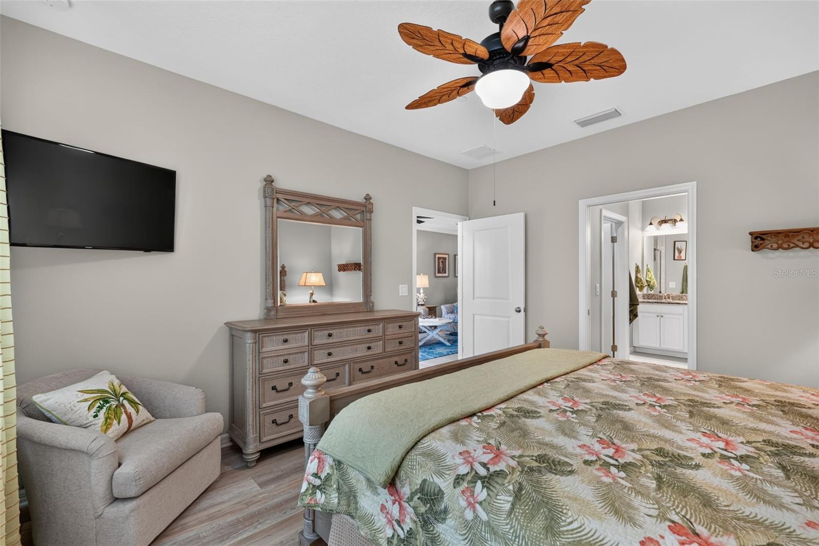 Condominium at 12660 SORRENTO WAY #103, BRADENTON, photo 32 of 57