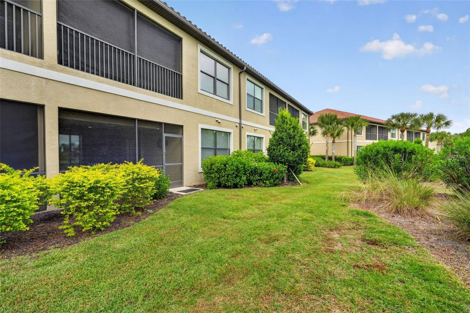 Condominium at 12660 SORRENTO WAY #103, BRADENTON, photo 42 of 57