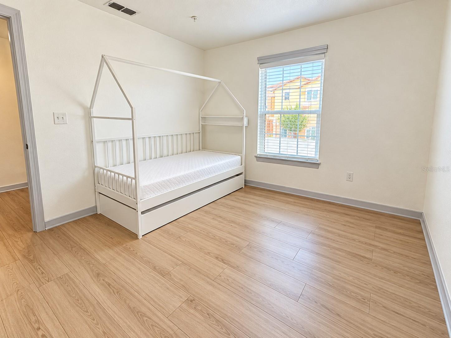 Condominium at 5471 VINELAND RD #7204, ORLANDO, photo 11 of 18