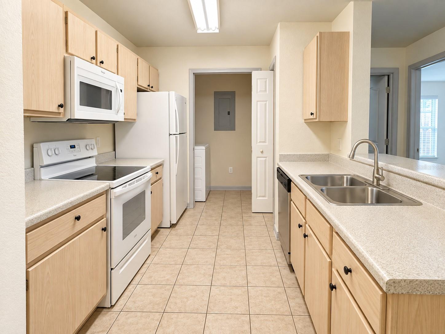 Condominium at 5471 VINELAND RD #7204, ORLANDO, photo 15 of 18
