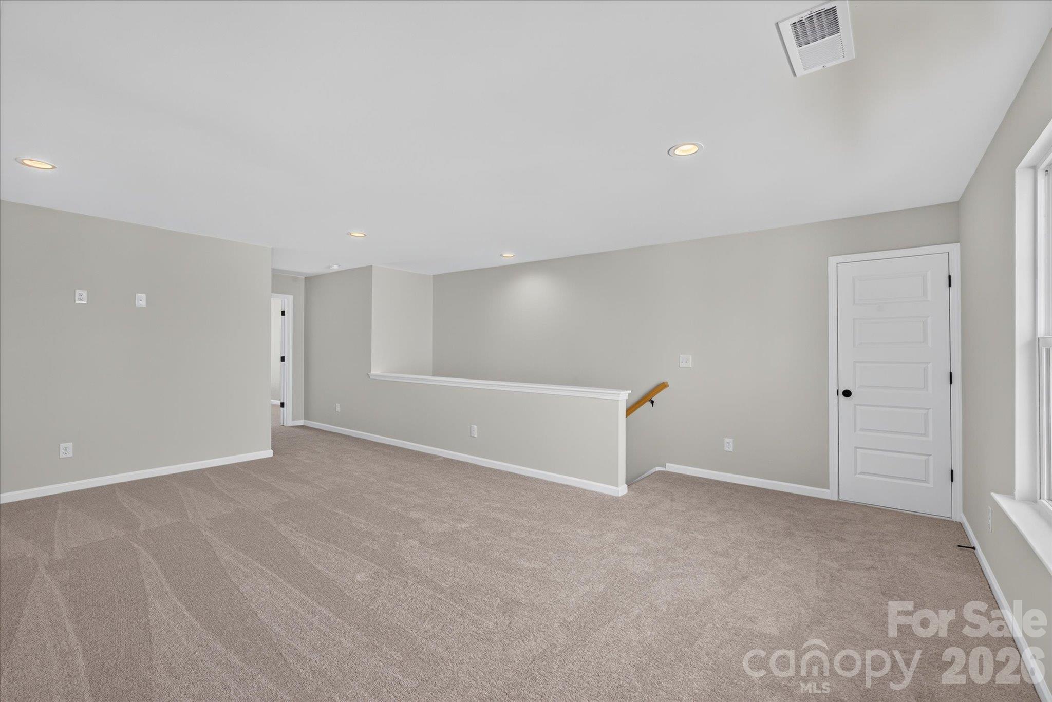 Loft - 121 Dane Place, Mooresville