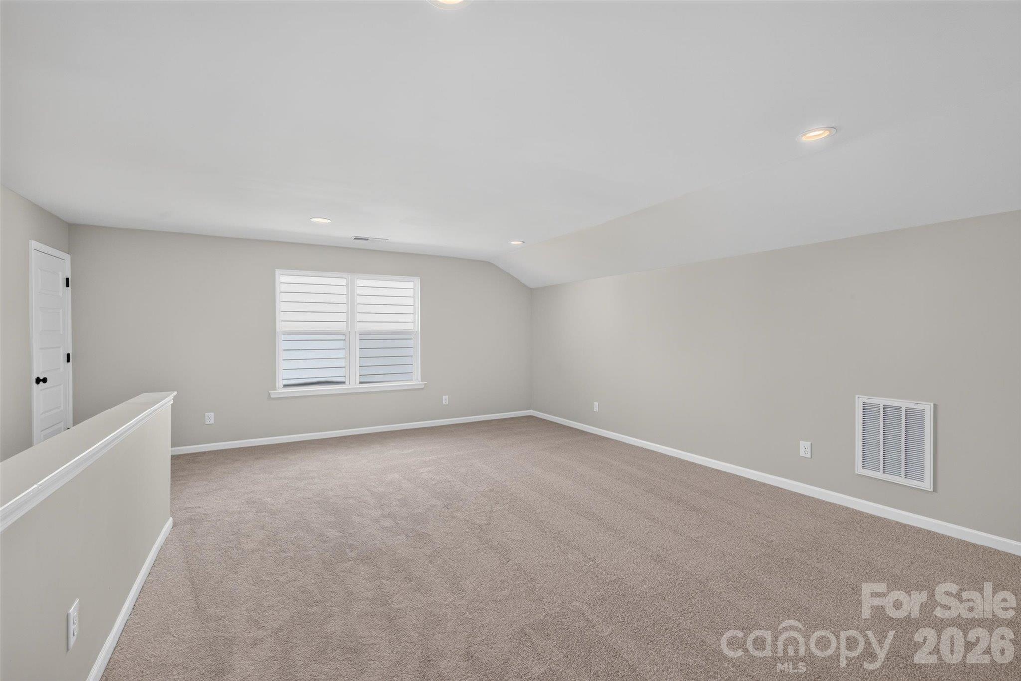 Loft - 121 Dane Place, Mooresville