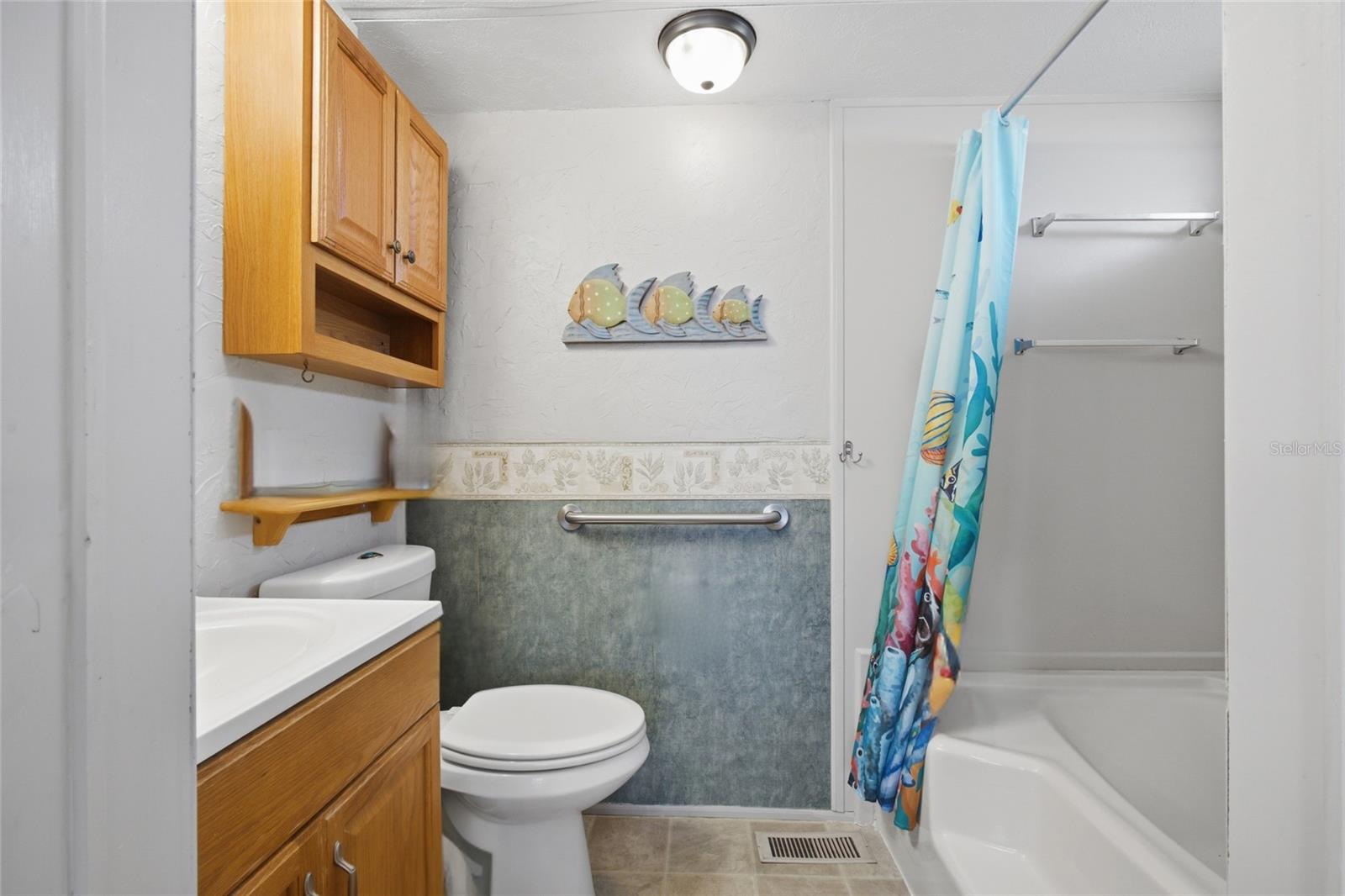 Manufactured Home at 4121 JOYFUL LN, ZEPHYRHILLS, photo 11 of 31